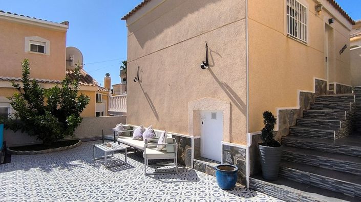 Image No.42-4 Bed Villa for sale