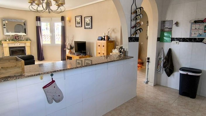Image No.9-4 Bed Villa for sale