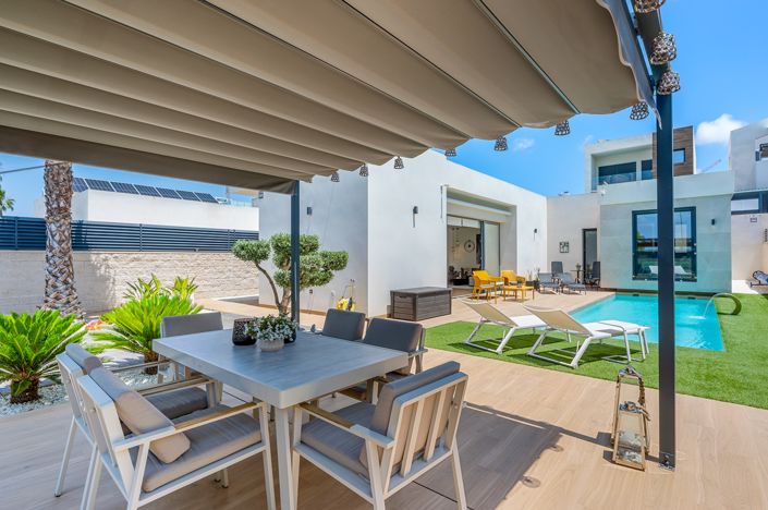 Image No.3-3 Bed Villa for sale