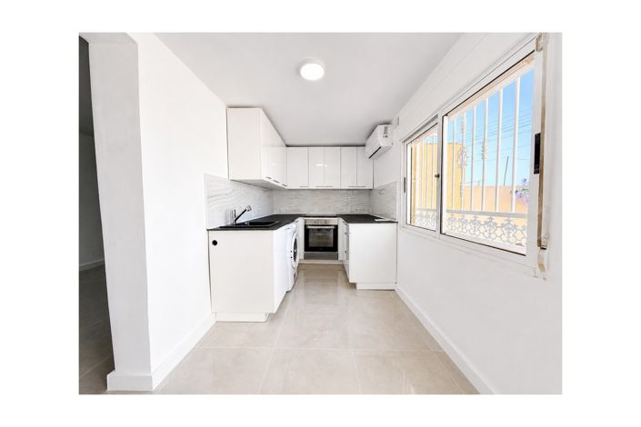 Image No.6-2 Bed Bungalow for sale