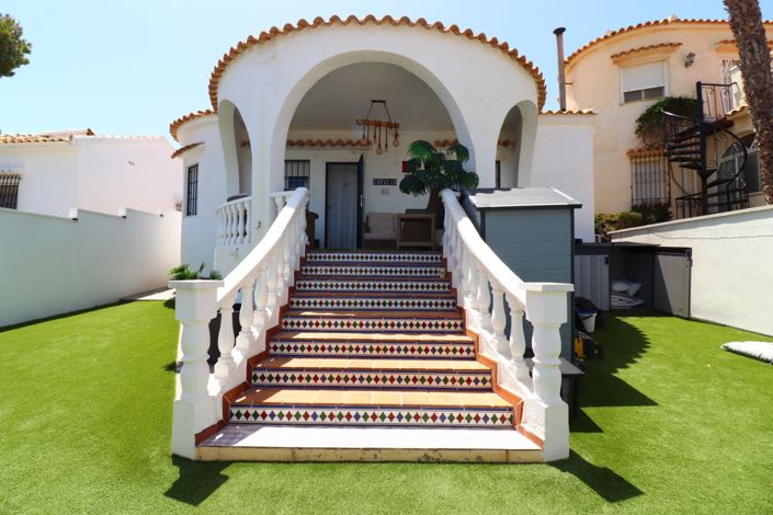 Image No.19-2 Bed Villa for sale