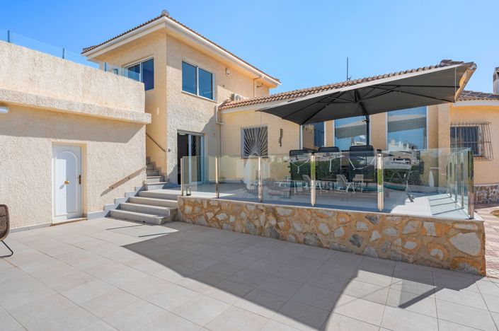 Image No.35-3 Bed Villa for sale