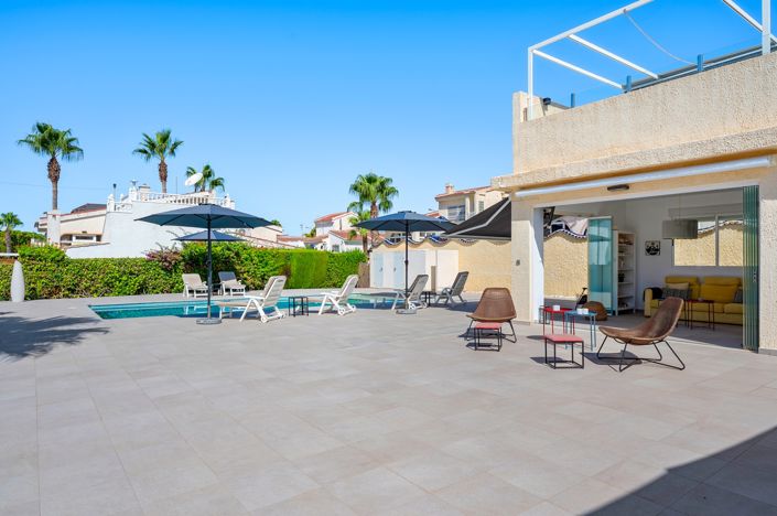 Image No.42-3 Bed Villa for sale