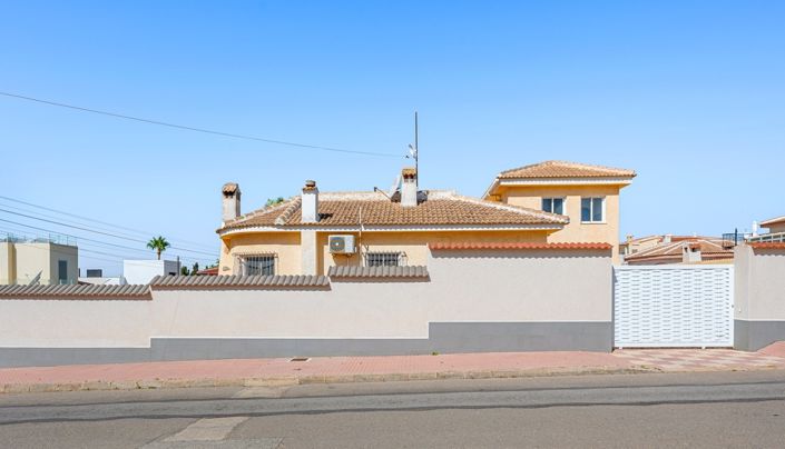 Image No.55-3 Bed Villa for sale