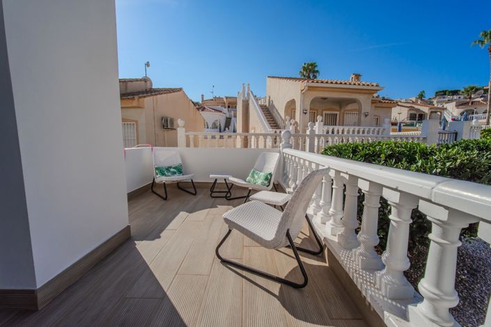 Image No.20-2 Bed Villa for sale
