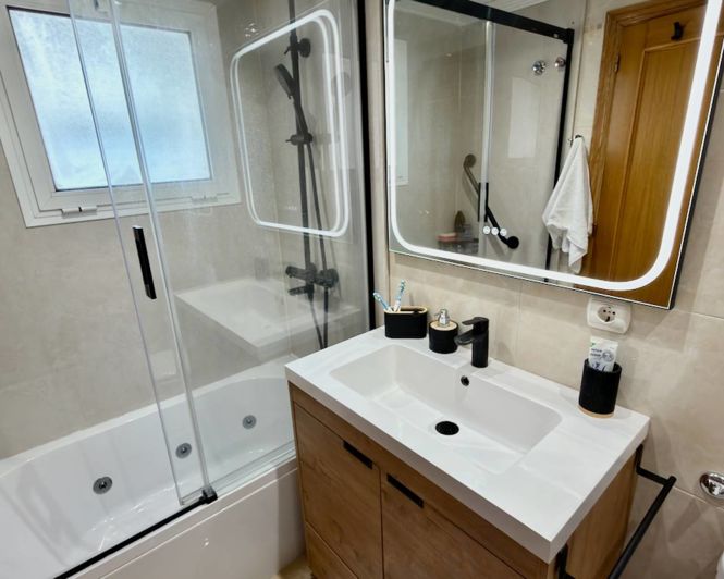 Image No.11-3 Bed Apartment for sale