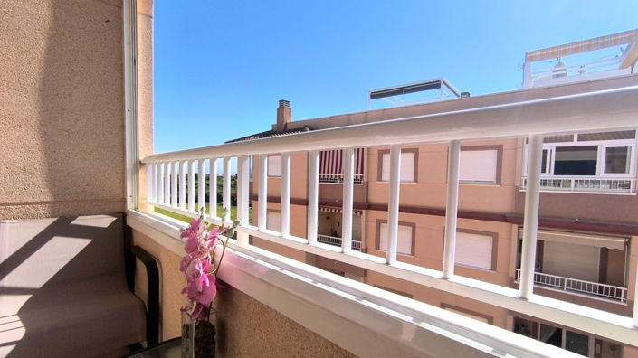 Image No.20-2 Bed Apartment for sale