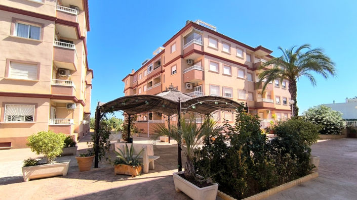 Image No.28-2 Bed Apartment for sale