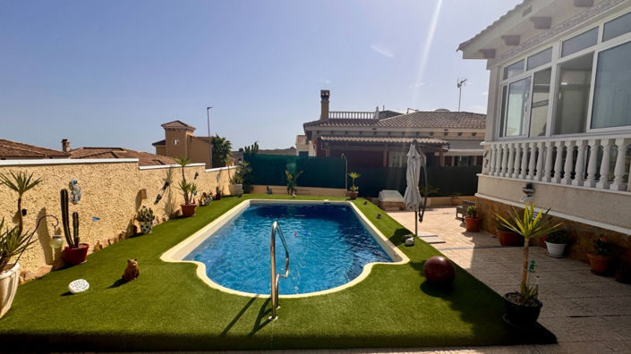 Image No.31-2 Bed Villa for sale
