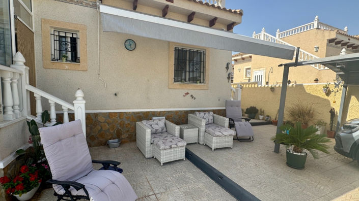 Image No.35-2 Bed Villa for sale