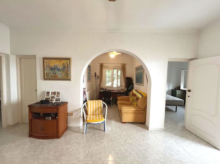 Image No.12-3 Bed Villa for sale