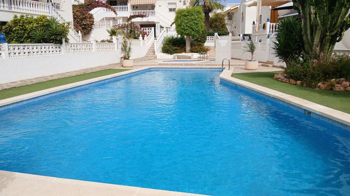 Image No.2-3 Bed Villa for sale