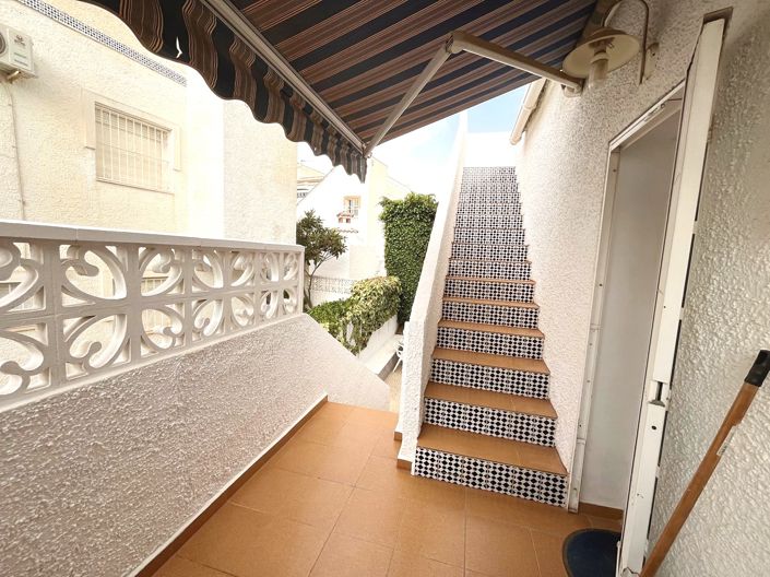 Image No.33-3 Bed Villa for sale