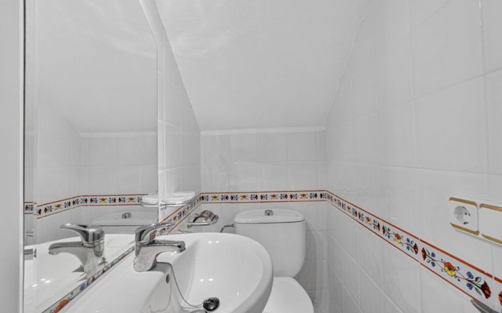 Image No.11-2 Bed Duplex for sale