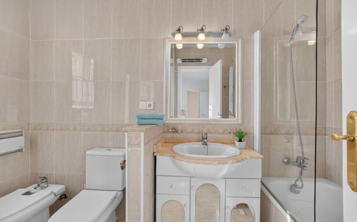 Image No.13-2 Bed Duplex for sale