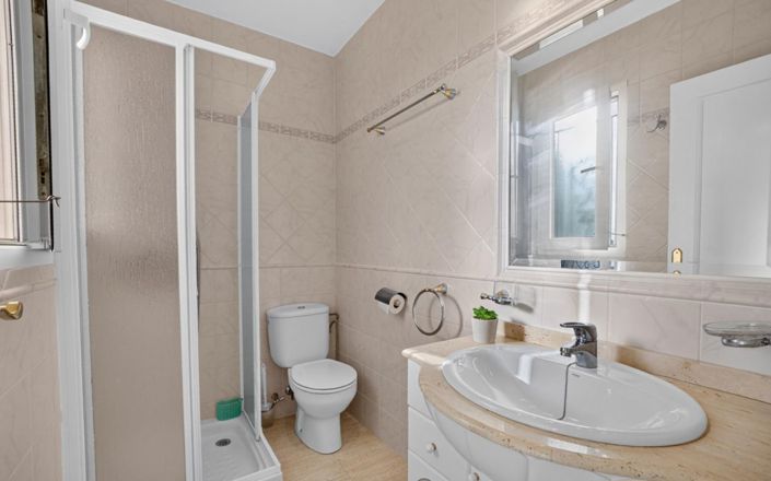 Image No.18-2 Bed Duplex for sale