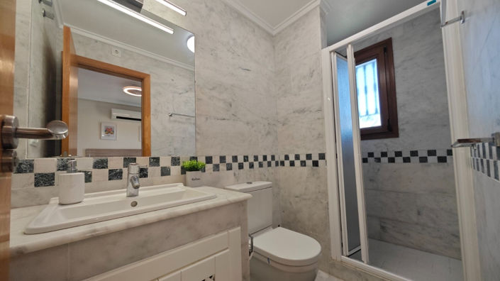 Image No.21-2 Bed Apartment for sale