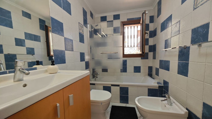 Image No.28-2 Bed Apartment for sale