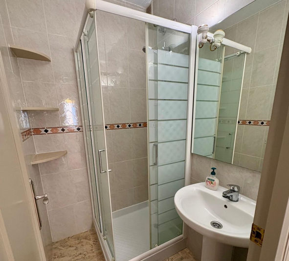 Image No.12-Propriété de 4 chambres à vendre à Benimar
