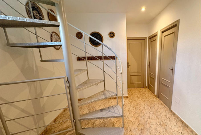 Image No.15-Propriété de 4 chambres à vendre à Benimar