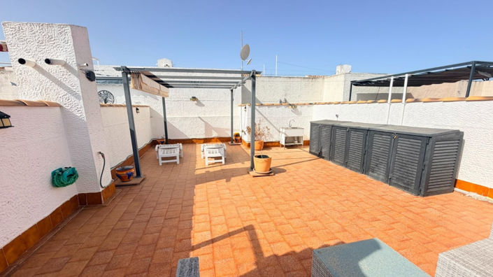 Image No.17-2 Bed Apartment for sale