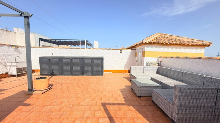 Image No.18-2 Bed Apartment for sale