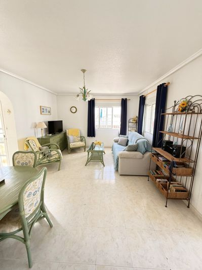 Image No.5-2 Bed Property for sale