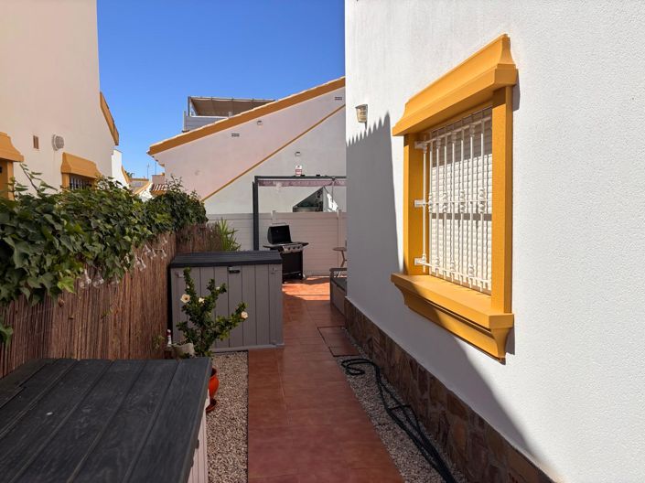Image No.26-3 Bed Villa for sale