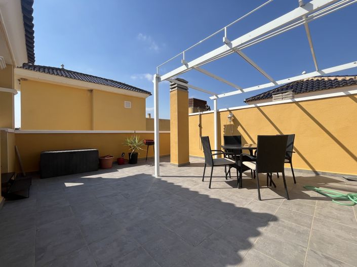 Image No.25-2 Bed Apartment for sale