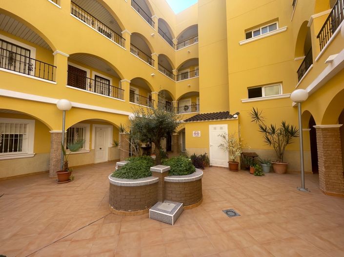 Image No.27-2 Bed Apartment for sale