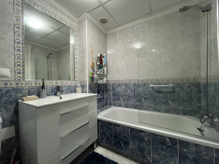 Image No.8-2 Bed Apartment for sale