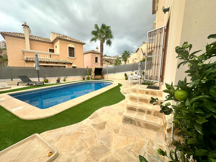 Image No.23-3 Bed Villa for sale