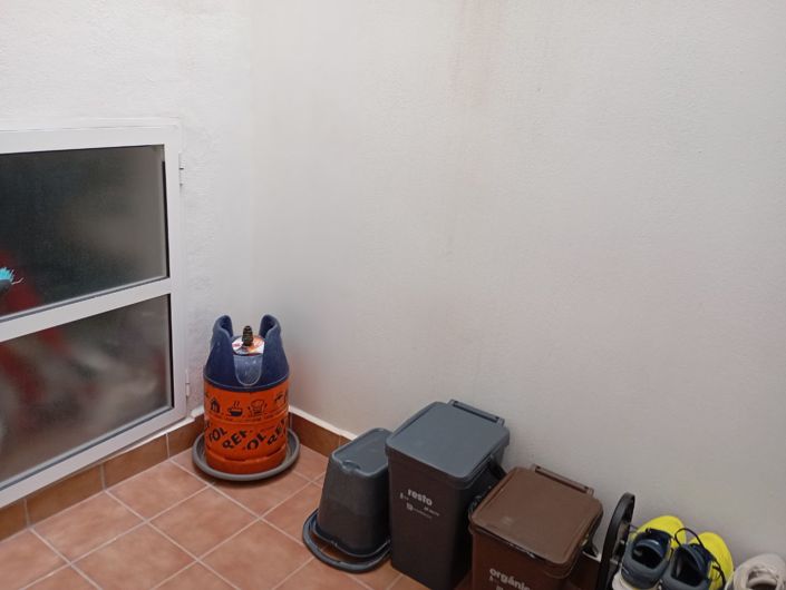 Image No.30-3 Bed Townhouse for sale