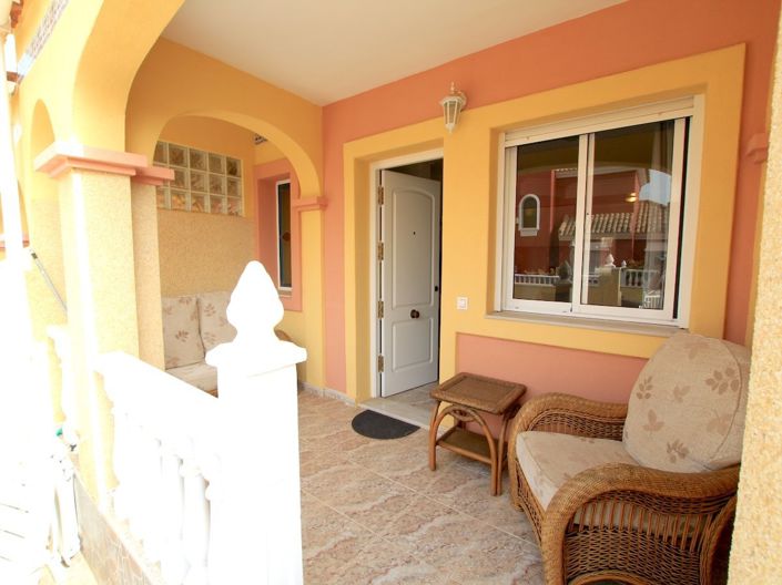 Image No.5-2 Bed Townhouse for sale