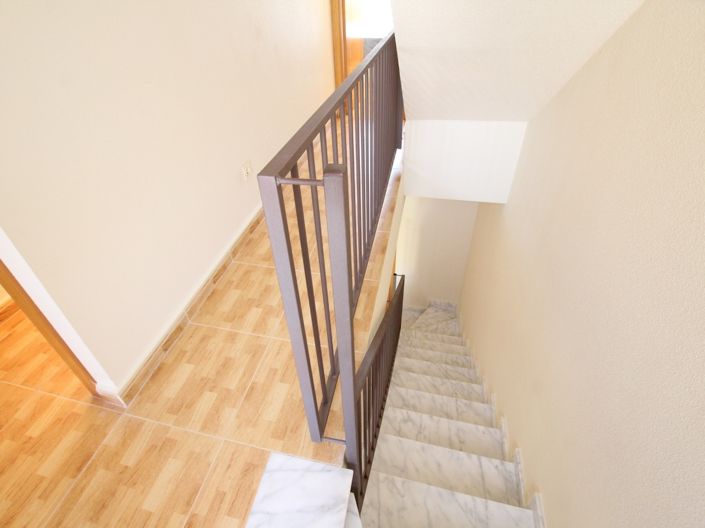 Image No.9-3 Bed Townhouse for sale