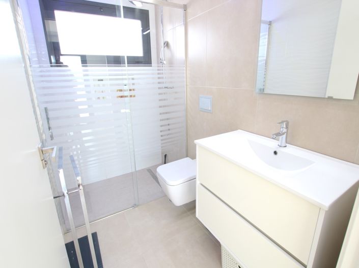 Image No.19-3 Bed Villa for sale