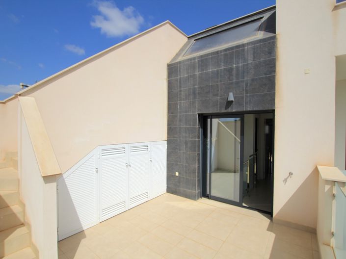 Image No.24-3 Bed Villa for sale