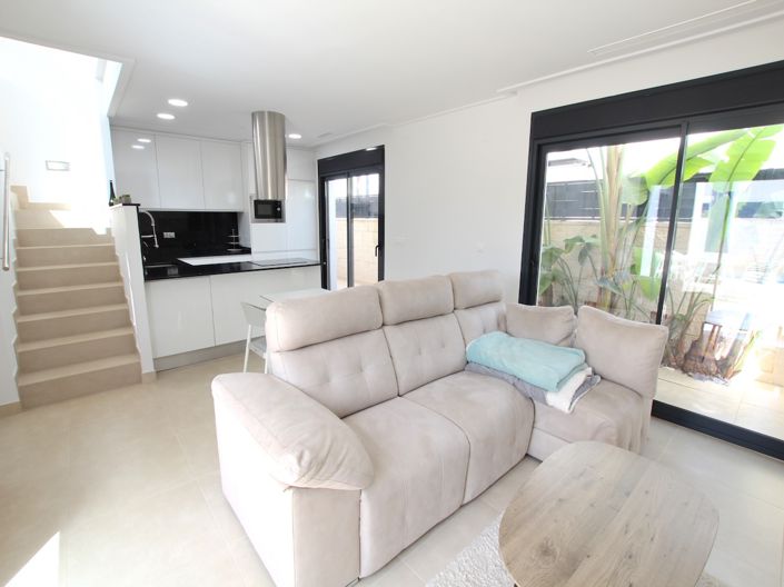 Image No.5-3 Bed Villa for sale