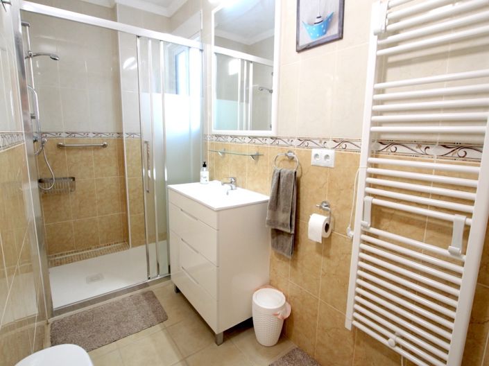 Image No.29-5 Bed Villa for sale
