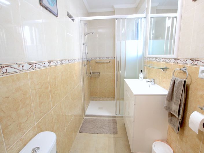 Image No.30-5 Bed Villa for sale