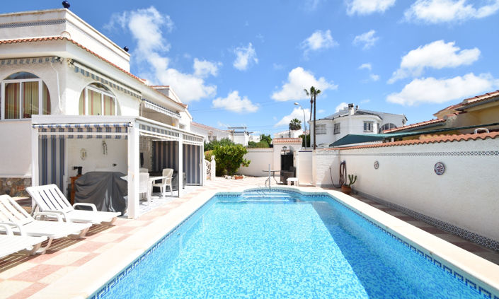 Image No.2-3 Bed Villa for sale