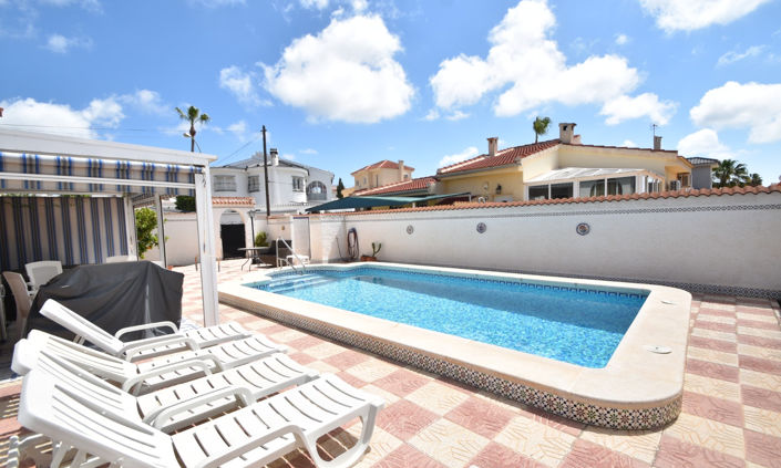 Image No.25-3 Bed Villa for sale