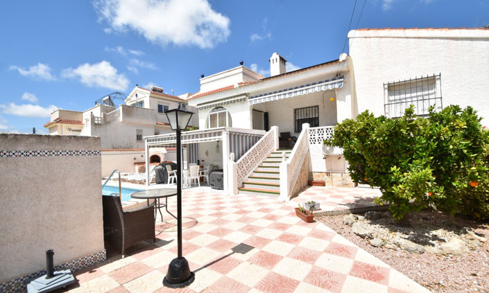 Image No.26-3 Bed Villa for sale