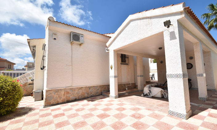 Image No.28-3 Bed Villa for sale