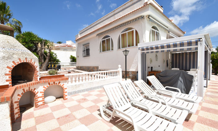 Image No.3-3 Bed Villa for sale