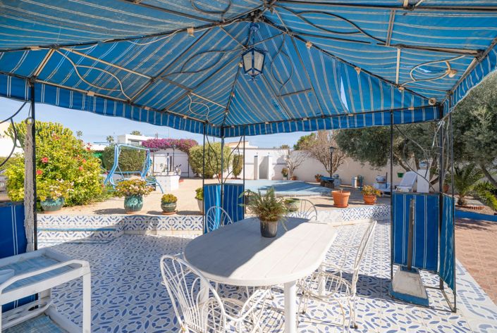 Image No.8-4 Bed Villa for sale