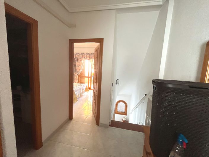 Image No.11-2 Bed Townhouse for sale