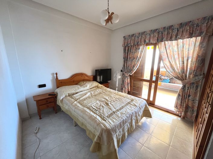 Image No.15-2 Bed Townhouse for sale