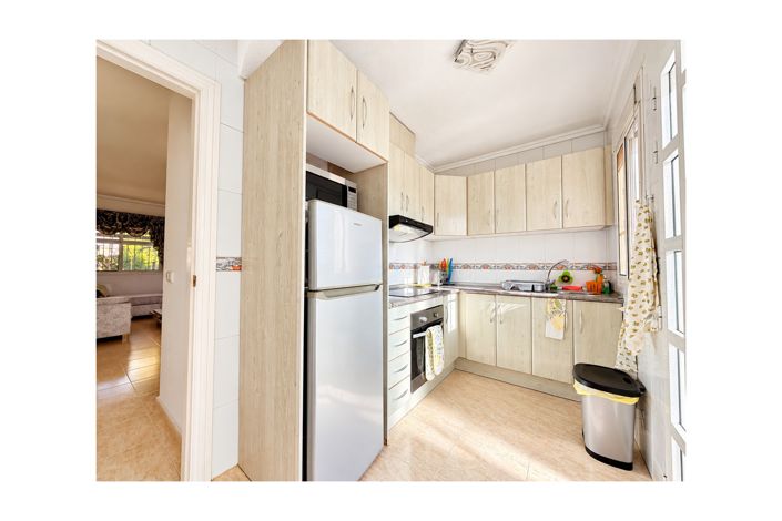 Image No.10-2 Bed Townhouse for sale