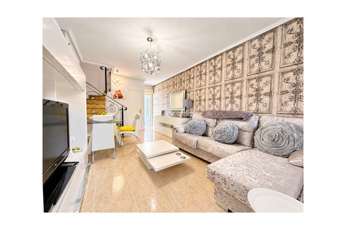 Image No.6-2 Bed Townhouse for sale